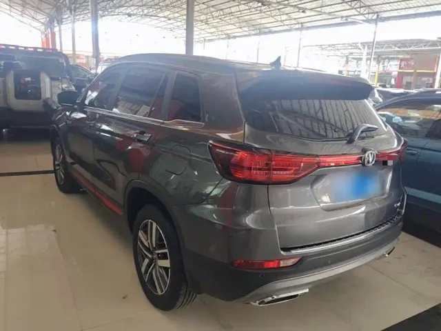 Changan CS75 — Фото автомобиля 4