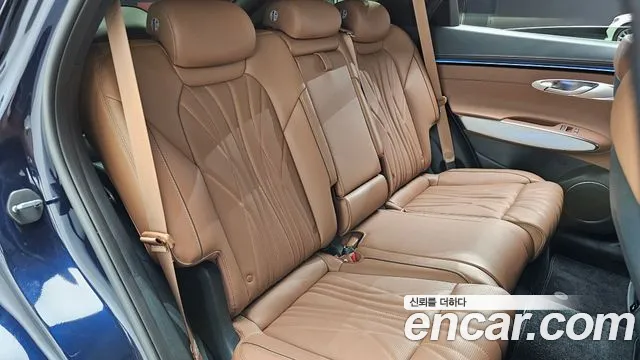 Genesis GV70 2.5T Бензин 2WD — Фото автомобиля 10