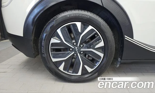 Kia EV6 — Фото автомобиля 5