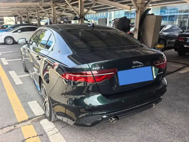 Jaguar XEL — Фото автомобиля 12