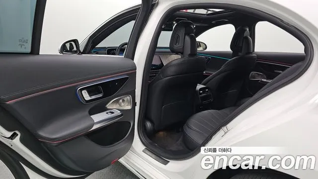 Mercedes-Benz E-Class E-класс W214 — Фото автомобиля 23