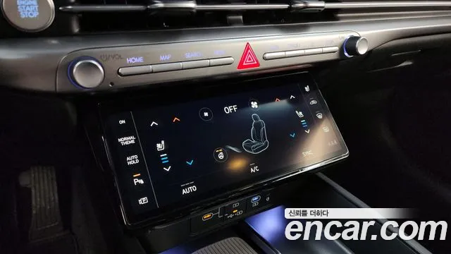 Hyundai Grandeur Grandeur (GN7) 2.5 Бензин 2WD — Фото автомобиля 17