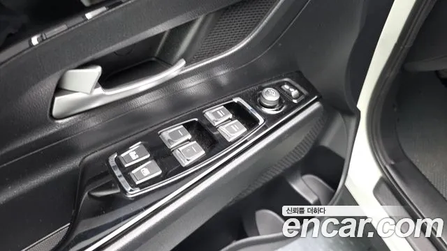 KGM Korando Beautiful — Фото автомобиля 26