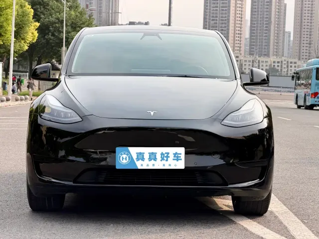 Tesla Model Y 2022 Facelift Rear-Wheel Drive Version — Фото автомобиля 2