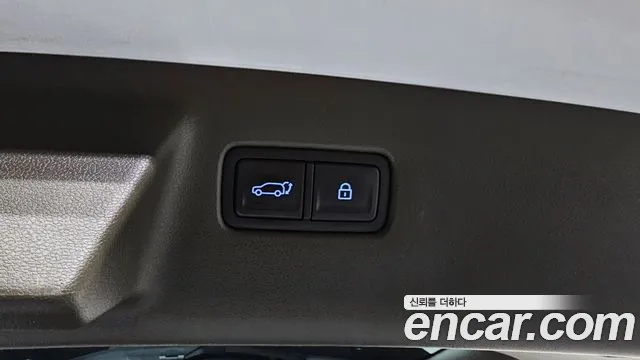 Hyundai Santafe — Фото автомобиля 20