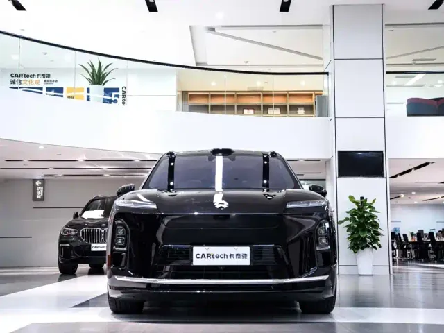 Nio ES8 — Фото автомобиля 4