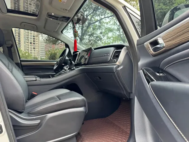 GAC Trumpchi M8 — Фото автомобиля 12
