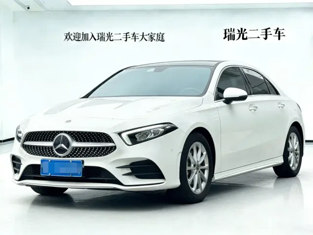 Фотография автомобиля — Mercedes-Benz A-Class