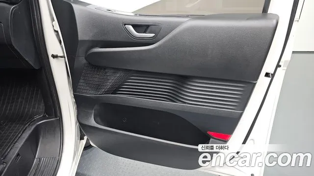 Hyundai Staria — Фото автомобиля 14