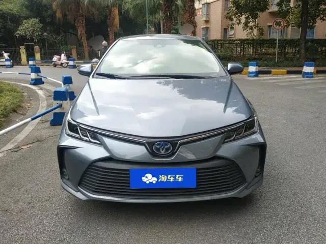 Toyota Corolla — Фото автомобиля 2