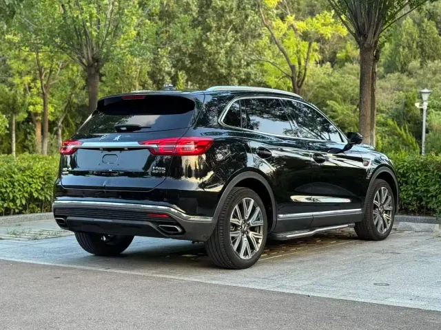 Hongqi HS5 — Фото автомобиля 4