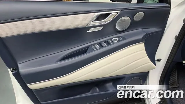 Genesis GV80 — Фото автомобиля 13