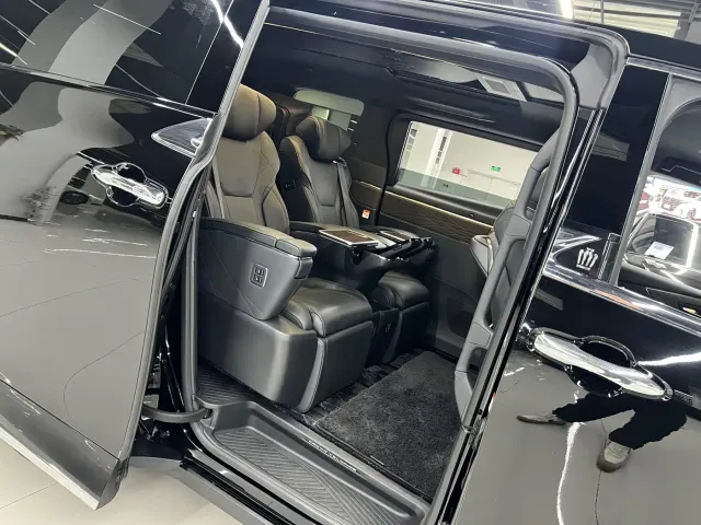 Toyota Vellfire — Фото автомобиля 13