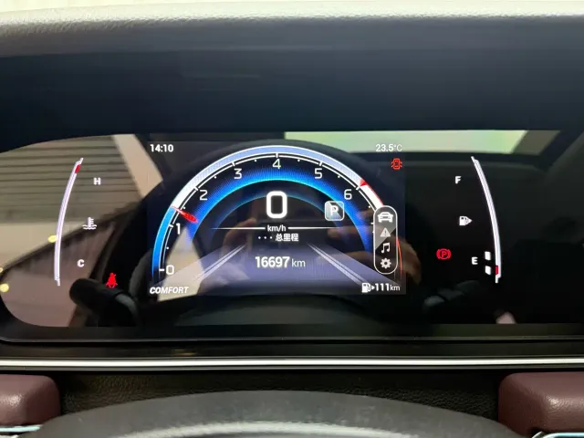 GAC Trumpchi M6 — Фото автомобиля 11