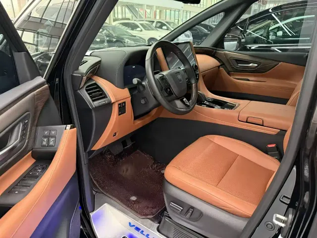 Toyota Vellfire — Фото автомобиля 3