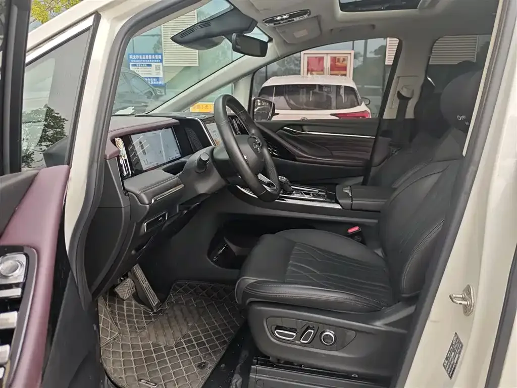 GAC Trumpchi Trumpchi M8 2024 Master Series 400T Ultimate Edition — Фото автомобиля 4