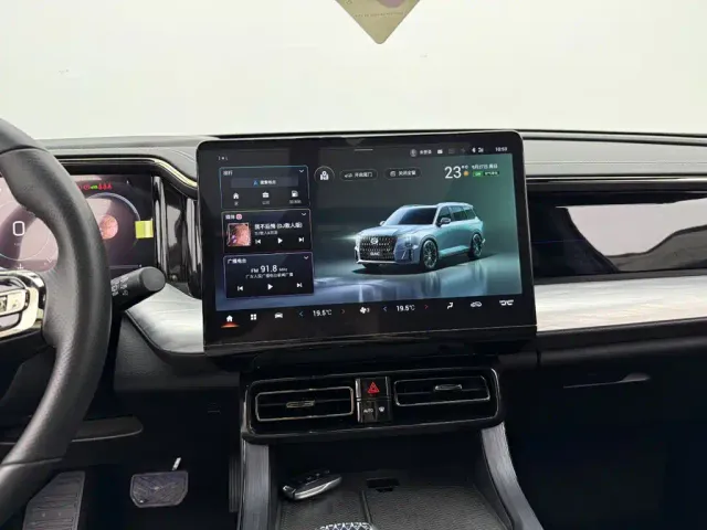 GAC Trumpchi GS8 — Фото автомобиля 12