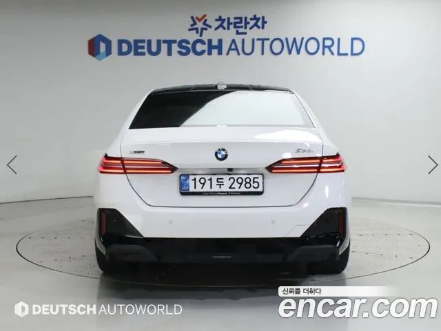 BMW 5 Series — Фото автомобиля 4