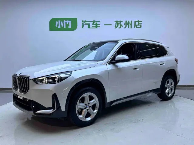 Фотография автомобиля — BMW X1