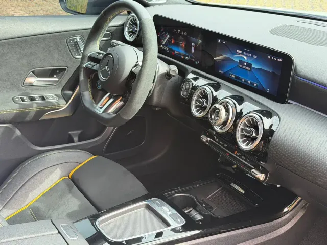 Mercedes-Benz A-Class AMG — Фото автомобиля 10