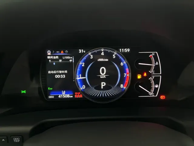 Lexus ES — Фото автомобиля 18