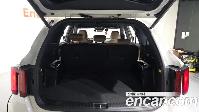 Kia Sorento Бензин 2.5T 2WD — Фото автомобиля 26