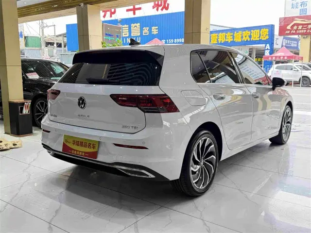 Volkswagen Golf — Фото автомобиля 6