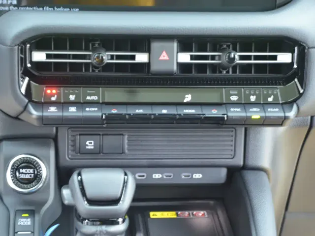 Toyota Prado — Фото автомобиля 12
