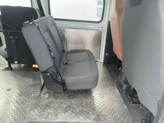 JMC E-Fushun — Фото автомобиля 16