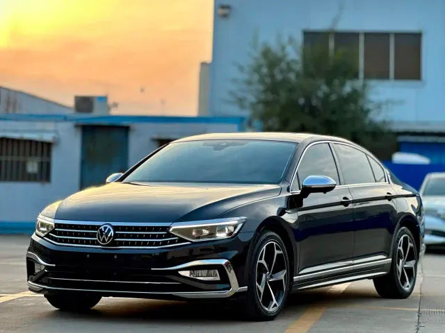 Фотография автомобиля — Volkswagen Magotan