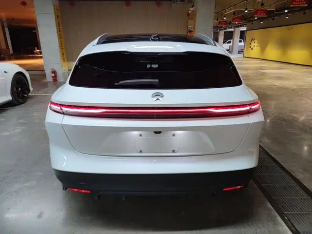 Nio ET5 Touring — Фото автомобиля 5