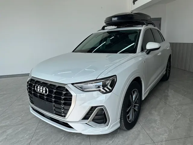 Фотография автомобиля — Audi Q3