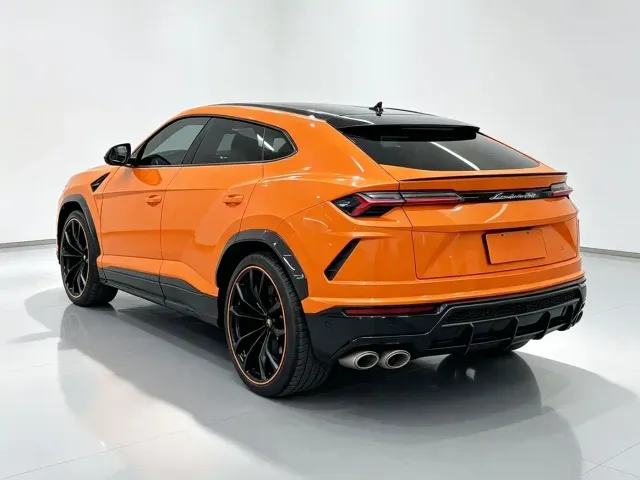 Lamborghini Urus — Фото автомобиля 2