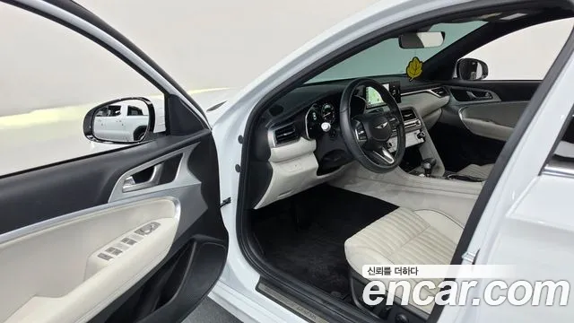 Genesis G70 New — Фото автомобиля 15