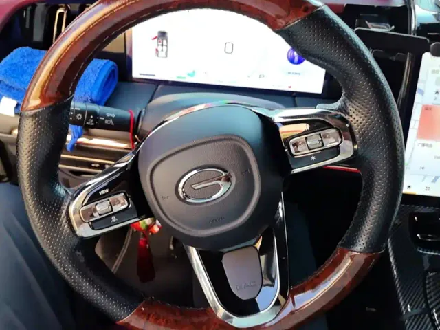 GAC Trumpchi M8 — Фото автомобиля 15