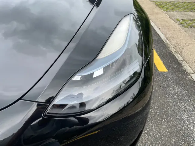 Tesla Model Y — Фото автомобиля 12