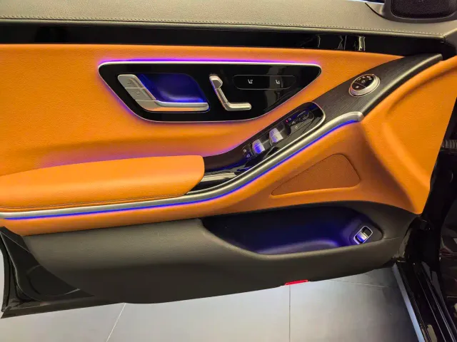 Mercedes-Benz S-Class — Фото автомобиля 10