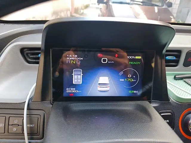 Wuling Hongguang Mini EV — Фото автомобиля 7
