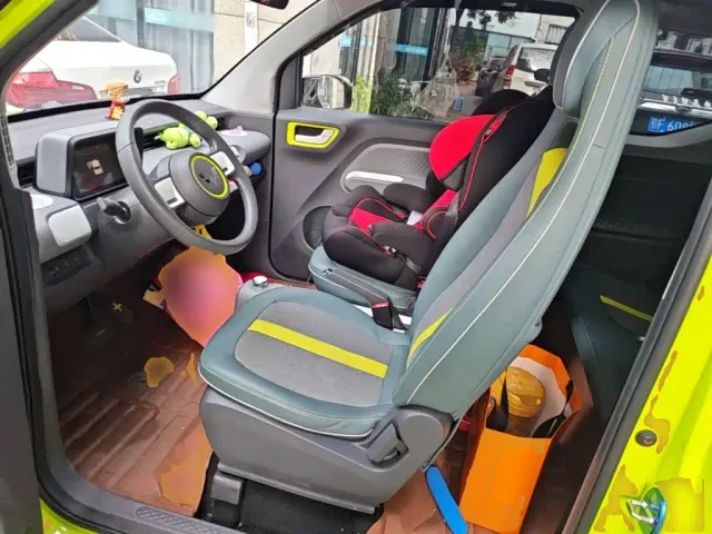 Wuling Hongguang Mini EV — Фото автомобиля 14