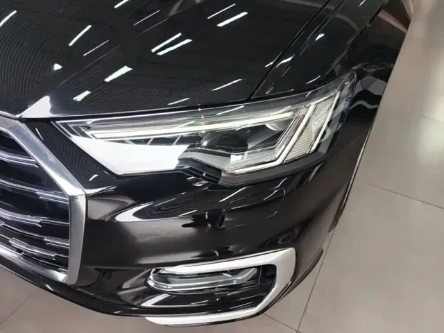 Audi A6L — Фото автомобиля 23