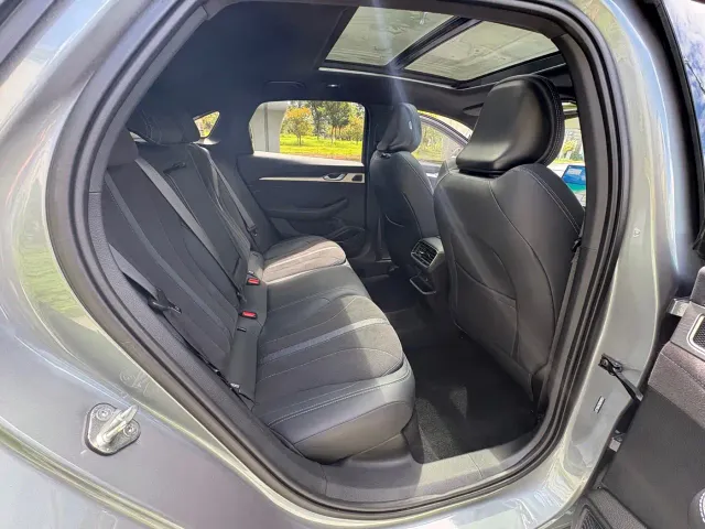 Geely Xingrui — Фото автомобиля 21