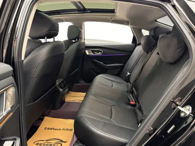 Honda Accord — Фото автомобиля 9