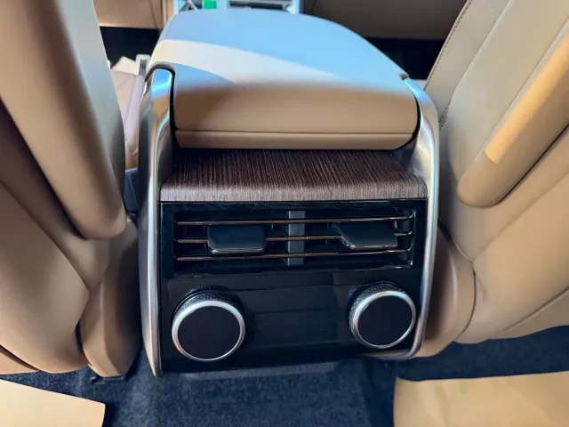 Land Rover Range Rover — Фото автомобиля 10