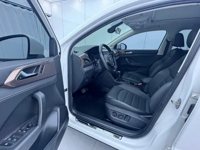 Volkswagen Tharu — Фото автомобиля 7