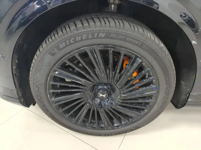 Xpeng G9 — Фото автомобиля 30