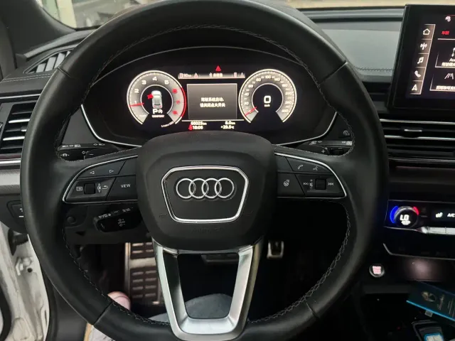 Audi Q5L — Фото автомобиля 13