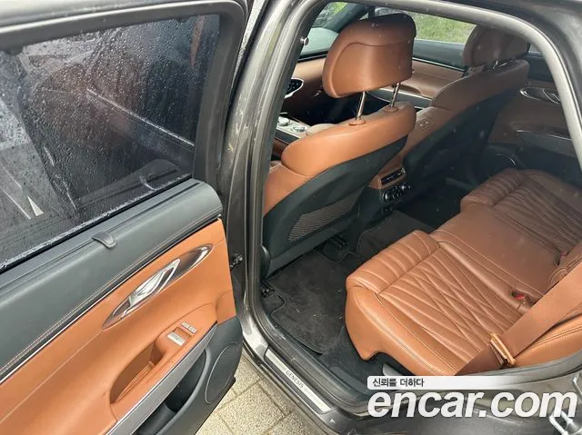 Genesis GV70 2.5T Бензин 2WD — Фото автомобиля 13