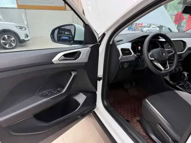 Volkswagen Tanying 2021 1.5L Automatic Smart Connect Edition — Фото автомобиля 8