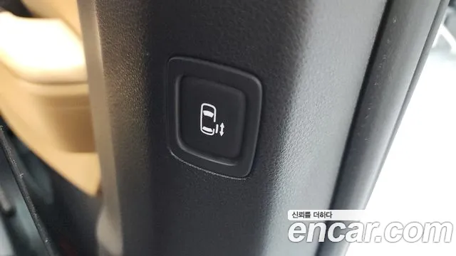 Kia Canival Carnival 4 поколение Бензин 11 мест Prestige — Фото автомобиля 18