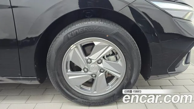 Hyundai Avante CN7 — Фото автомобиля 6